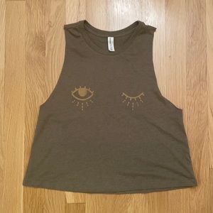Crop top muscle tee